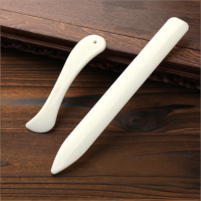 Outil de pliage en cuir 2 pièc - Sewing Necessities avis et prix