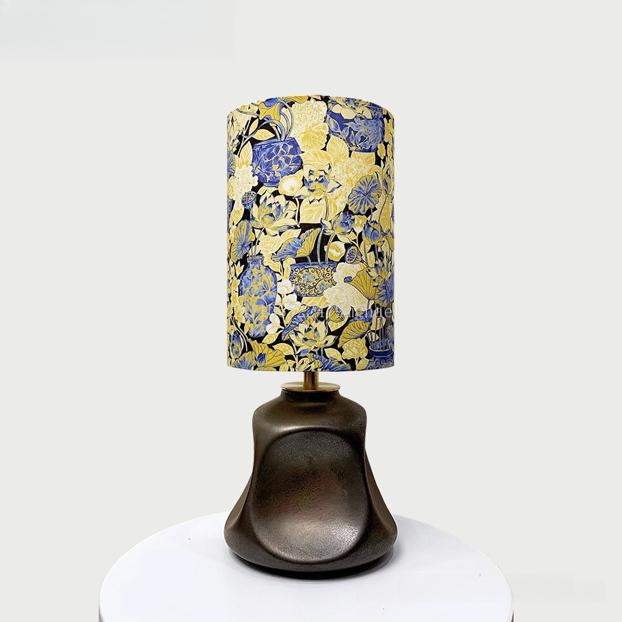 Lampe de table en tissu Libert - Century Textile & Sewing Supply By Owner avis et prix